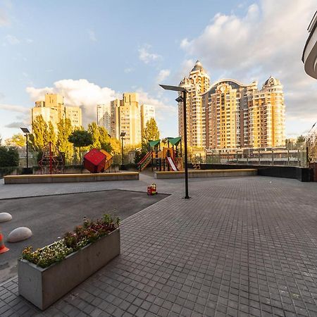 Vip In A New Building Near Lesi Ukrainki 7A Apartment เคียฟ ภายนอก รูปภาพ
