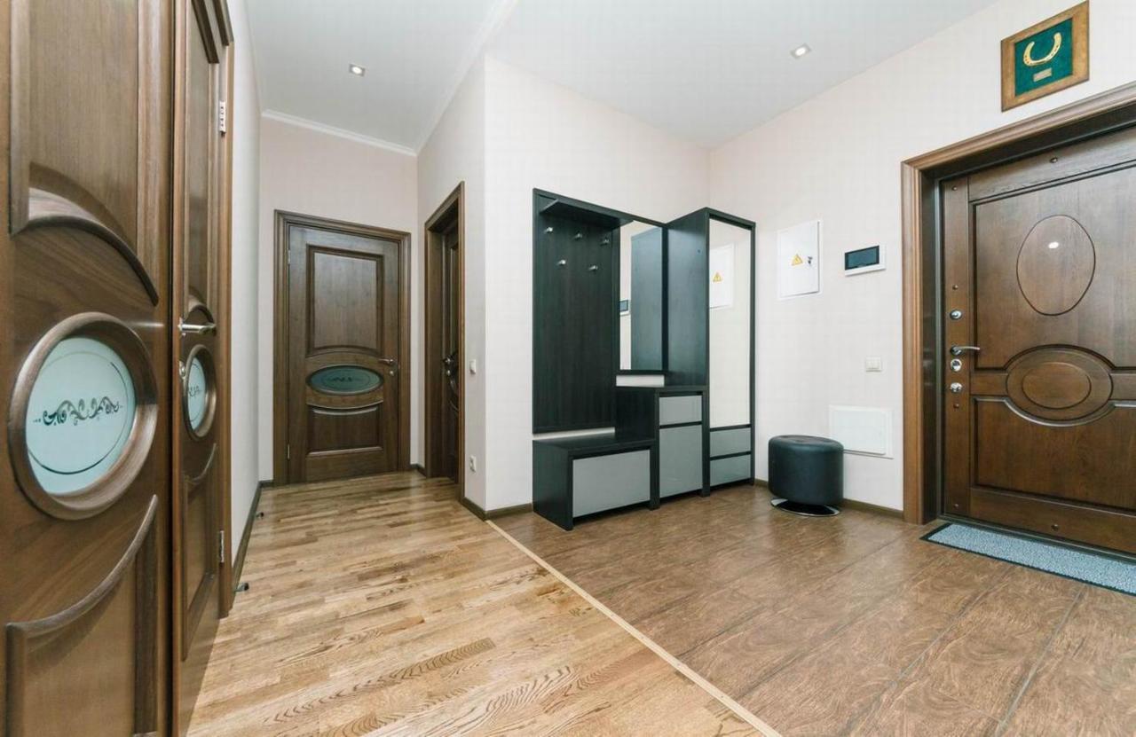 Vip In A New Building Near Lesi Ukrainki 7A Apartment เคียฟ ภายนอก รูปภาพ