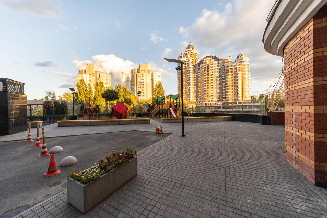 Vip In A New Building Near Lesi Ukrainki 7A Apartment เคียฟ ภายนอก รูปภาพ